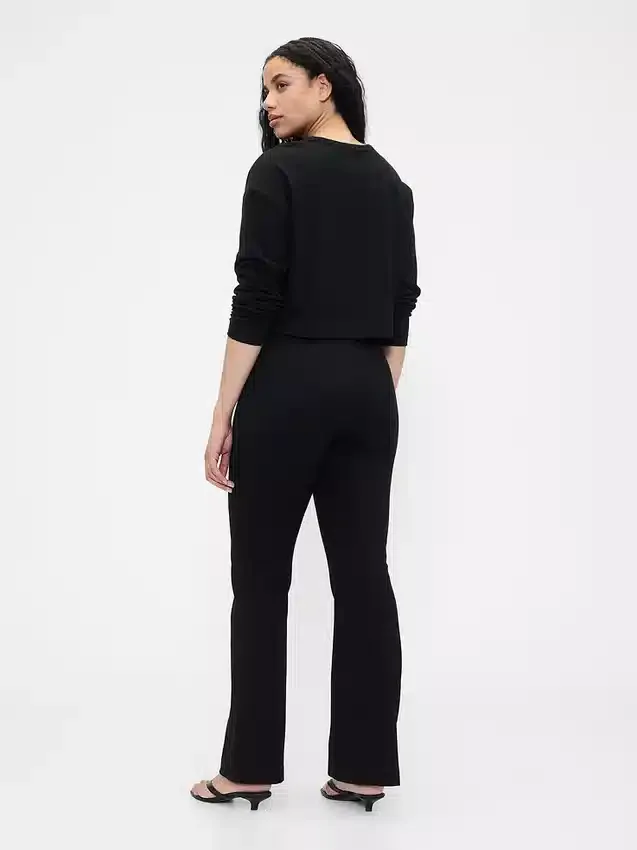 Hoge taille, dubbel gebreide broek met hoge pijpen