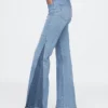 Hoge taille, gepatchte flare-Jeans in jaren ’70-stijl