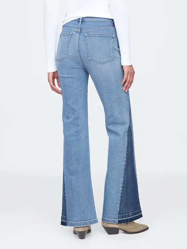 Hoge taille, gepatchte flare-Jeans in jaren ’70-stijl