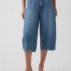 Hoge taille met riemen: Barrel-culottejeans