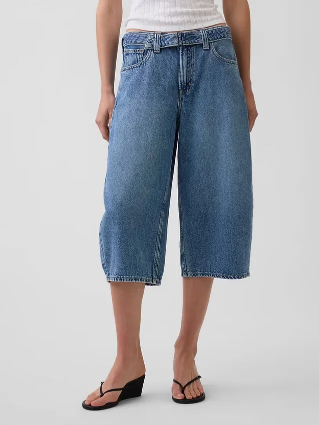 Hoge taille met riemen: Barrel-culottejeans