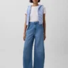 Hoge taille, ultrazachte Jeans met riemen in hoefijzervorm