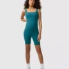 Ingrid en Isabel: de korte sportieve zwangerschapskleding-jumpsuit voor zwangere vrouwen