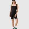 Ingrid en Isabel: de korte sportieve zwangerschapskleding-jumpsuit voor zwangere vrouwen