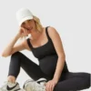 Ingrid en Isabel: de lange zwarte sportieve zwangerschapskleding-unitard