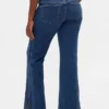 Jeans met lage taille, lang en slank model, met naad en gespleten zoom