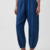 Joggingbroek van katoenen gaasdenim met wijd uitlopende pijpen