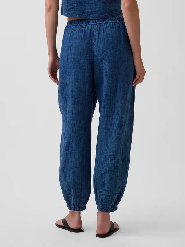 Joggingbroek van katoenen gaasdenim met wijd uitlopende pijpen
