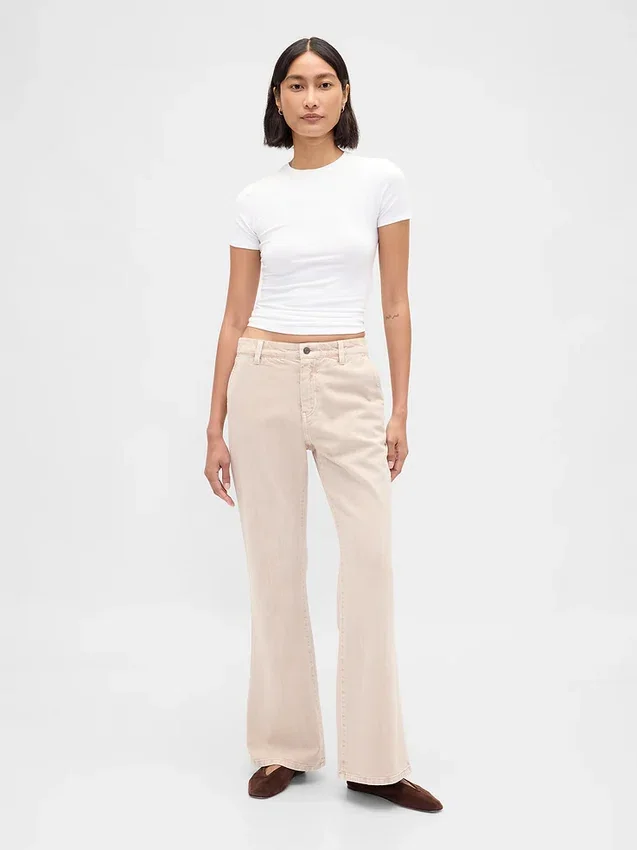 Kaki broek met lage taille en relaxte flare