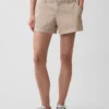 Kaki korte broek met middelhoge taille
