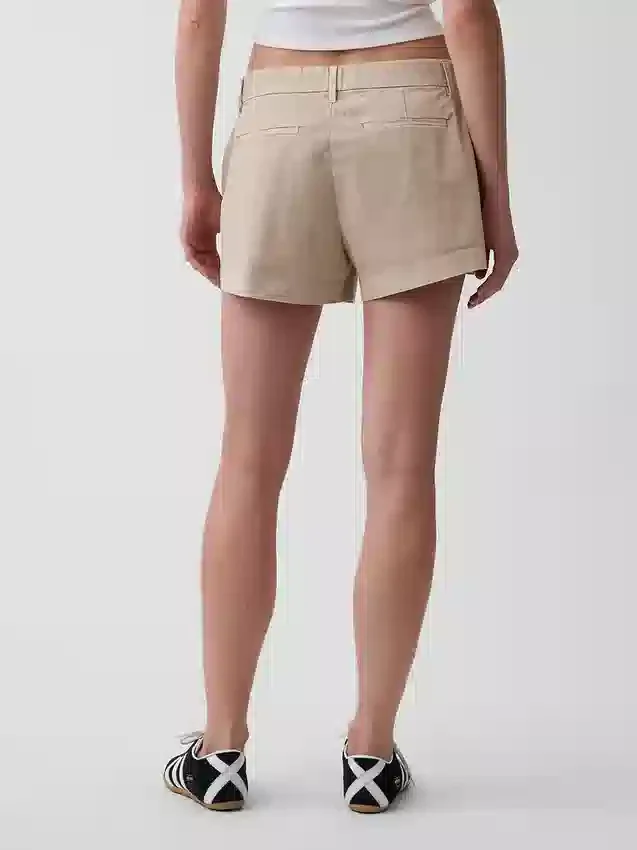 Kaki korte broek met middelhoge taille