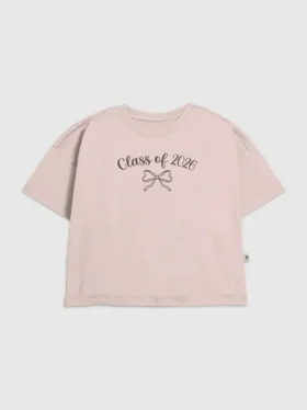 Kinder-T-shirt met strik-afbeelding ‘Class of 2026’