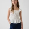 Kinder-top met fladdermouwen, smockwerk en peplum