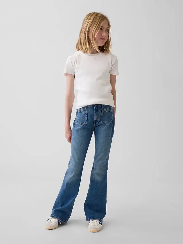 Kinderjeans met hoge taille en wijde pijpen in jaren '70-stijl