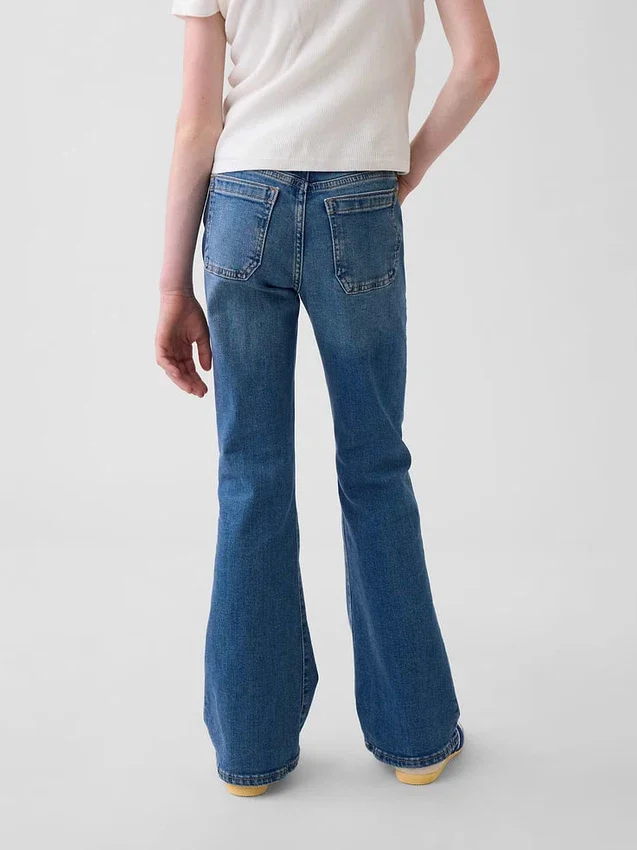 Kinderjeans met hoge taille en wijde pijpen in jaren '70-stijl