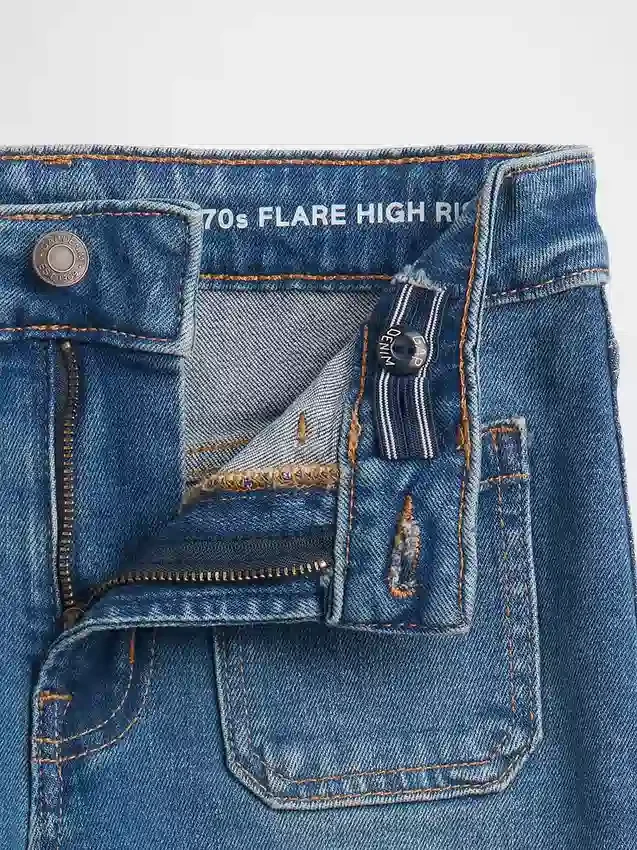 Kinderjeans met hoge taille en wijde pijpen in jaren '70-stijl