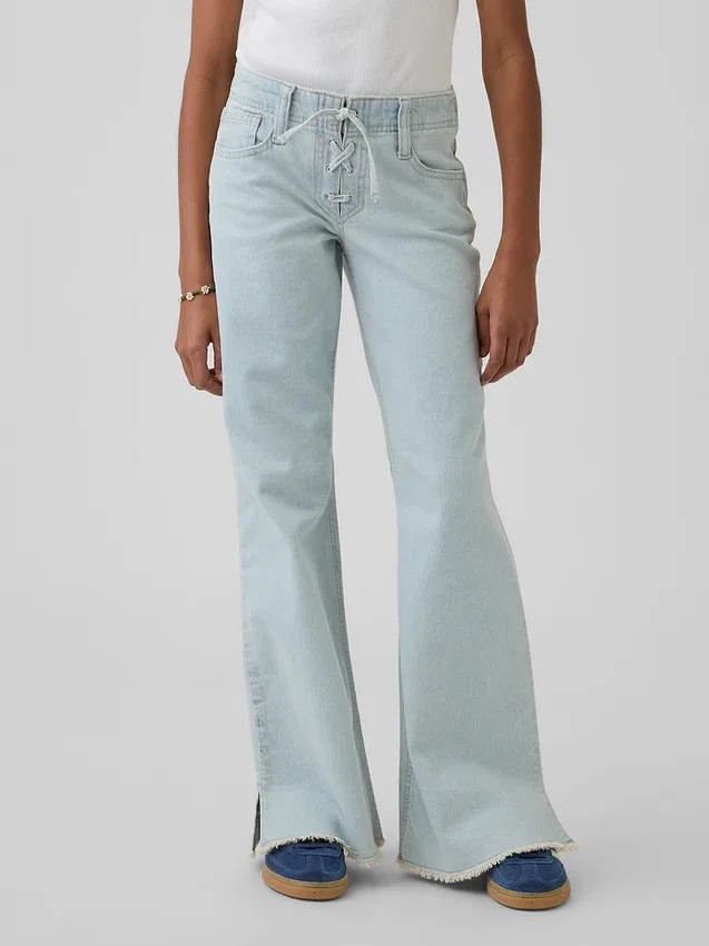 Kinderjeans met lage taille, vetersluiting en relaxte flare