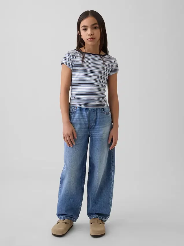 Kinderjeans met losse pasvorm en taps toelopende pijpen