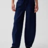 Kinderjeans met losse pasvorm en taps toelopende pijpen