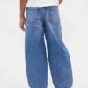 Kinderjeans met losse pasvorm en taps toelopende pijpen
