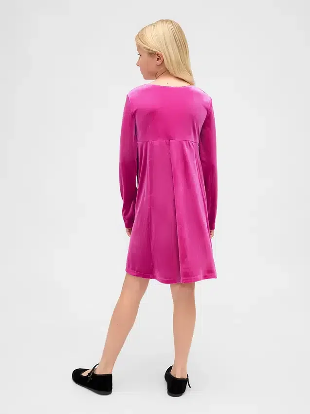 Kinderjurk van fluweel met empire-taille