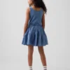 Kinderjurk van gemengde materialen met gelaagde tanktop