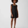 Kinderjurk van jersey met vierkante hals
