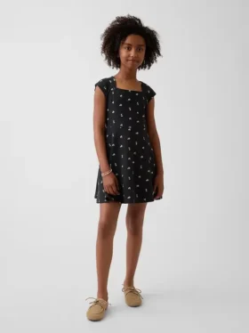 Kinderjurk van jersey met vierkante hals