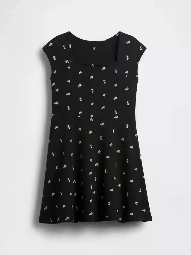 Kinderjurk van jersey met vierkante hals