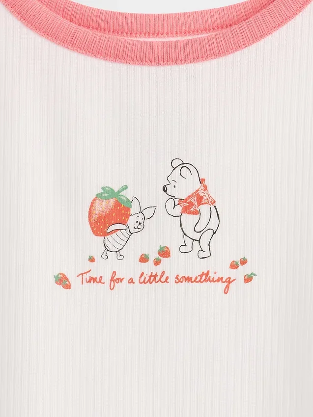 Kinderpyjama-set met geribde korte broek van gerecycled materiaal met Winnie de Poeh