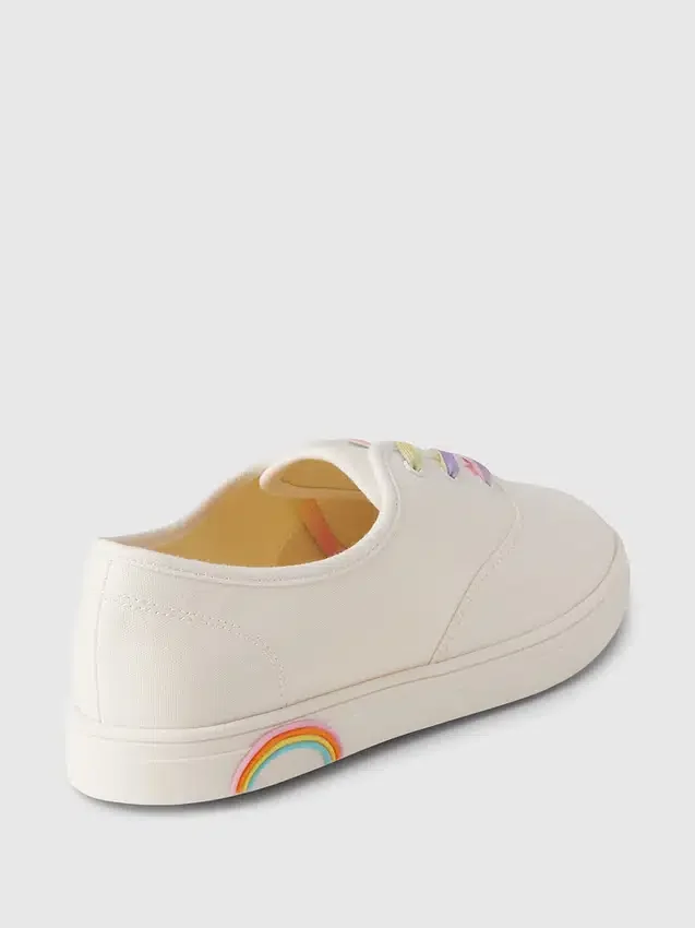 Kindersneakers met regenboogmotief
