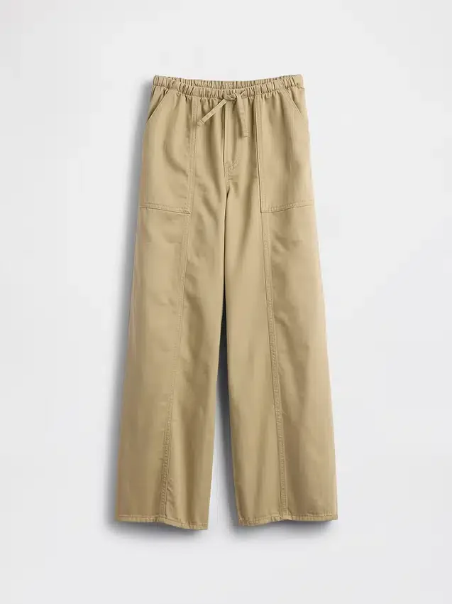 Kinderuniform: comfortabele broek met wijde pijpen
