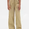 Kinderuniform: comfortabele broek met wijde pijpen