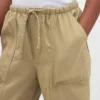 Kinderuniform: comfortabele broek met wijde pijpen