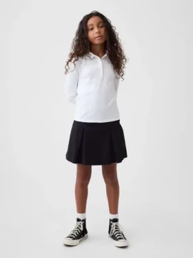 Kinderuniform: geplooide kaki skort