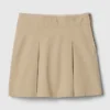 Kinderuniform: geplooide kaki skort