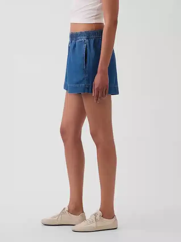 Korte broek van ultrazacht denim met middelhoge taille