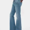 Laag uitgesneden, lange en slanke Jeans met vetersluiting