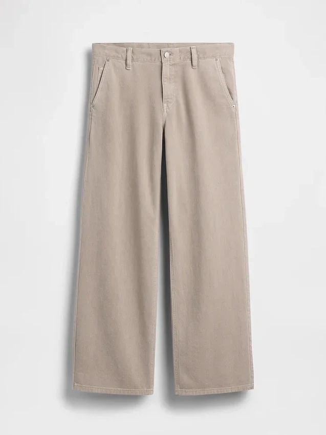 Laag uitgesneden, losse kaki broek in jaren '90-stijl