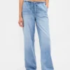Laag uitgesneden, ultrazachte, loszittende Jeans in jaren '90-stijl
