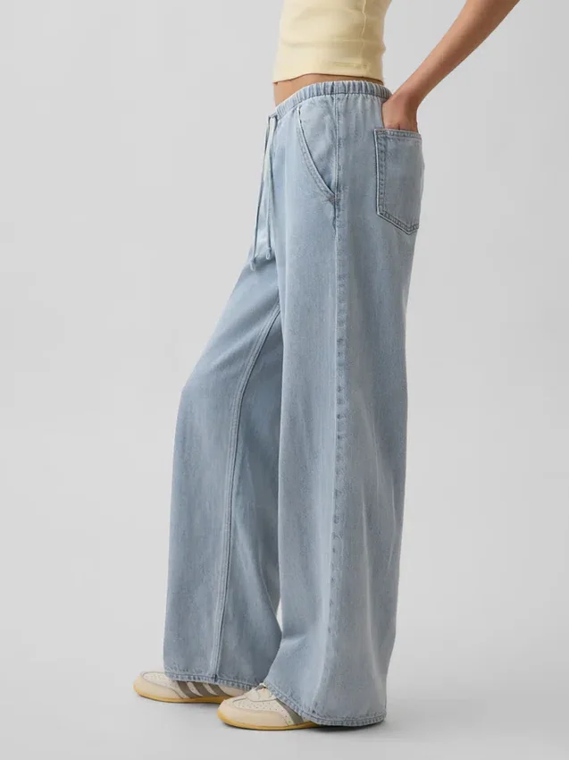Laag uitgesneden, ultrazachte, loszittende Jeans in jaren '90-stijl