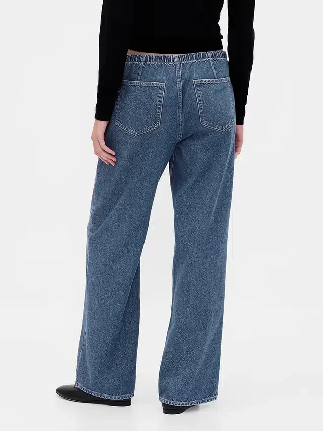 Laag uitgesneden, ultrazachte, loszittende Jeans in jaren '90-stijl