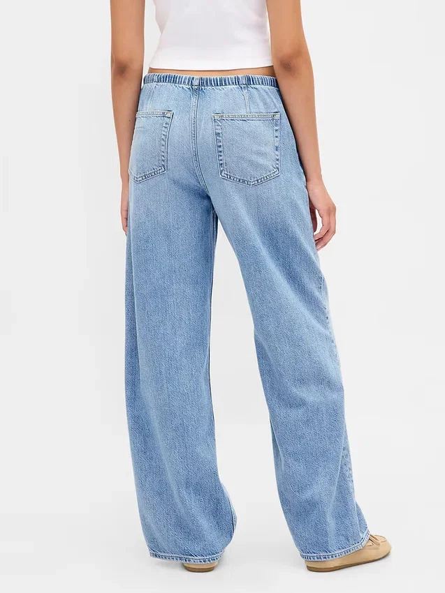 Laag uitgesneden, ultrazachte, loszittende Jeans in jaren '90-stijl