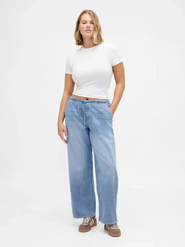 Laag uitgesneden, ultrazachte, loszittende Jeans in jaren '90-stijl