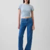 Laaggetailleerde, loszittende Jeans in jaren ’90-stijl