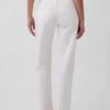 Laaggetailleerde, loszittende Jeans in jaren ’90-stijl