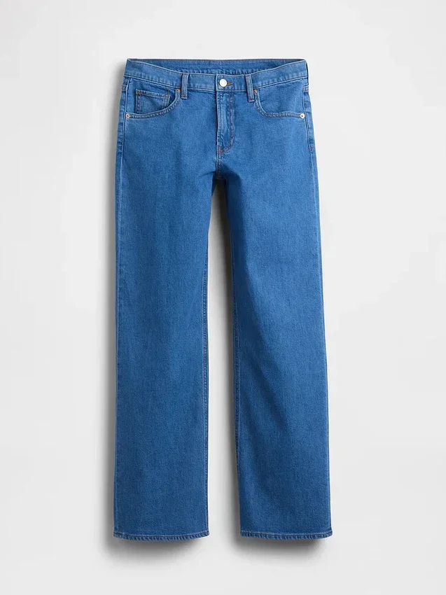 Laaggetailleerde, loszittende Jeans in jaren ’90-stijl