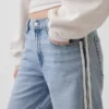 Laaggetailleerde, loszittende Jeans met zijstrepen in jaren '90-stijl
