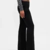Laaggetailleerde twill-broek met uitlopende pijpen