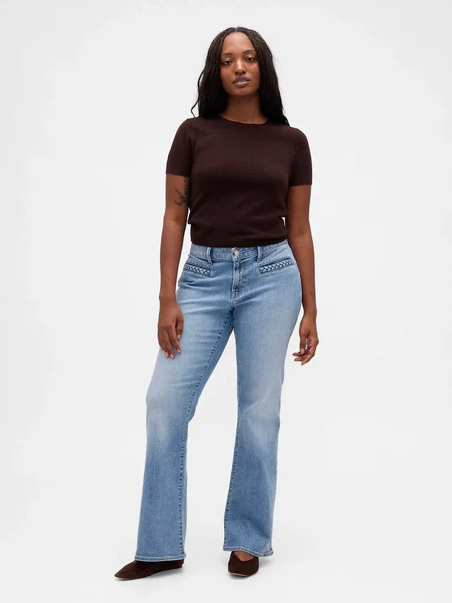 Lage taille, gevlochten zakken, lange en slanke Jeans